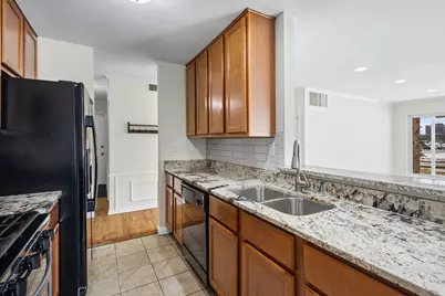 1926 Prairie Square #134, Schaumburg, IL 60173 - Photo 7