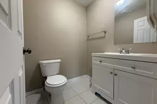 139 W Elk Trail, Carol Stream, IL 60188 - Photo 9
