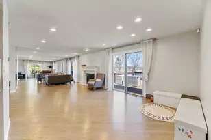 2419 Cumberland Cir, Long Grove, IL 60047 - Photo 15