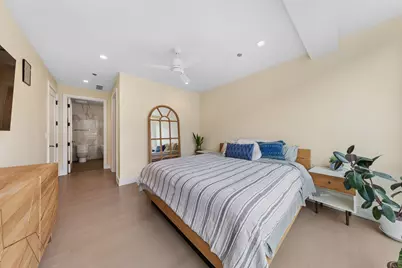 2643 N Hermitage Avenue #202, Chicago, IL 60614 - Photo 9