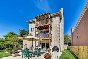 1209 E Davis Street E, Arlington Heights, IL 60005 - Photo 21