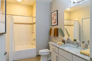 255 N Addison Ave, Elmhurst, IL 60126 - Photo 9