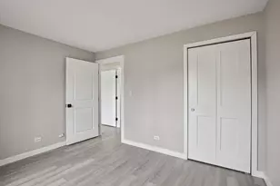 323 Sheffield Ct, Roselle, IL 60172 - Photo 21