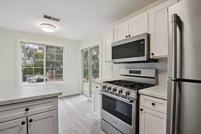 323 Sheffield Court #5, Roselle, IL 60172 - Photo 11