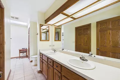 805 Furlong Drive, Libertyville, IL 60048 - Photo 19