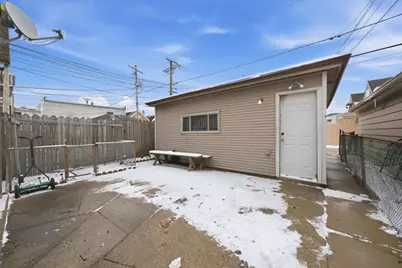 6017 W Montrose Avenue #2, Chicago, IL 60634 - Photo 25