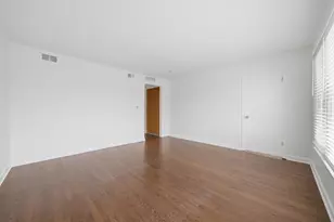 6017 W Montrose Ave, Chicago, IL 60634 - Photo 9