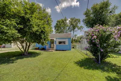 525 E Hickory Street, Watseka, IL 60970 - Photo 1