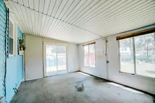 525 E Hickory St, Watseka, IL 60970 - Photo 27