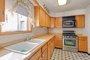 205 N Prospect Dr, Round Lake Park, IL 60073 - Photo 7