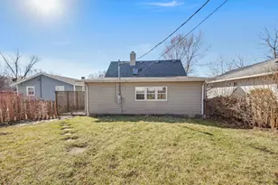 205 N Prospect Dr, Round Lake Park, IL 60073 - Photo 23