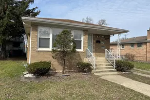 12326 S Racine Ave, Calumet Park, IL 60827 - Photo 1