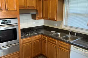 12326 S Racine Ave, Calumet Park, IL 60827 - Photo 5