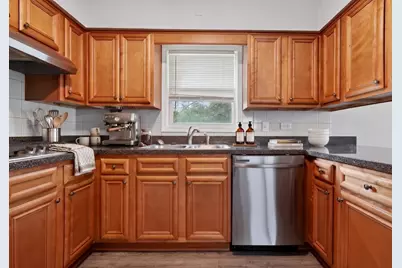 12326 S Racine Avenue, Calumet Park, IL 60827 - Photo 3