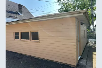 12326 S Racine Avenue, Calumet Park, IL 60827 - Photo 11