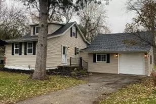 3016 Grove Ln, Cary, IL 60013 - Photo 1