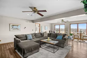 11042 Mayflower Ln, Orland Park, IL 60467 - Photo 7