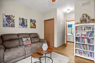 11042 Mayflower Ln, Orland Park, IL 60467 - Photo 19