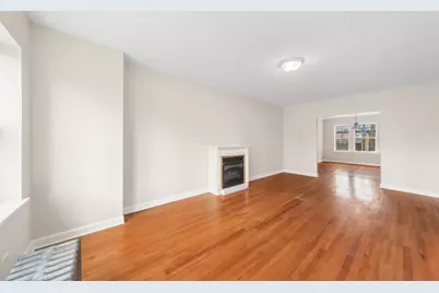 2002 W Estes Avenue #1, Chicago, IL 60645 - Photo 7