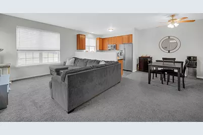 712 Morris Court, Lakemoor, IL 60051 - Photo 5