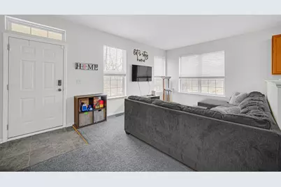 712 Morris Court, Lakemoor, IL 60051 - Photo 7