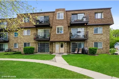 9420 Bay Colony Drive #1W, Des Plaines, IL 60016 - Photo 1