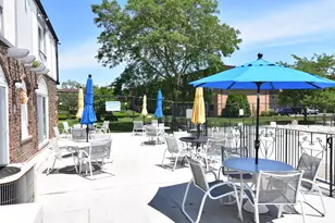 9420 Bay Colony Dr, Des Plaines, IL 60016 - Photo 13