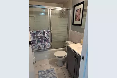 9420 Bay Colony Drive #1W, Des Plaines, IL 60016 - Photo 7