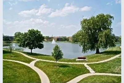 9420 Bay Colony Drive #1W, Des Plaines, IL 60016 - Photo 19