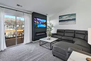 262 Waverly Ct, Willowbrook, IL 60527 - Photo 7