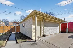 8407 S Wolcott Ave, Chicago, IL 60620 - Photo 33