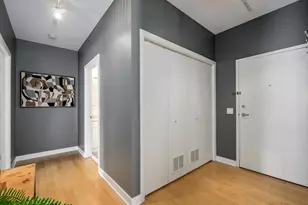 8 E Randolph St, Chicago, IL 60601 - Photo 15