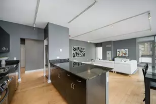 8 E Randolph St, Chicago, IL 60601 - Photo 9