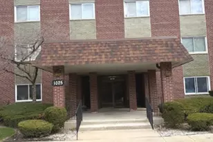 1025 S Fernandez Ave, Arlington Heights, IL 60005 - Photo 1