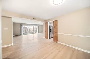 1025 S Fernandez Ave, Arlington Heights, IL 60005 - Photo 7