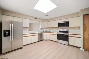 1025 S Fernandez Ave, Arlington Heights, IL 60005 - Photo 7