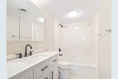 1025 S Fernandez Avenue #4M, Arlington Heights, IL 60005 - Photo 9