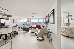 655 W Irving Park Rd, Chicago, IL 60613 - Photo 15