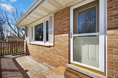 3911 Eastway Drive, Island Lake, IL 60042 - Photo 3