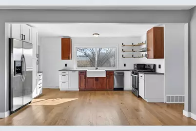 22347 S River Road, Shorewood, IL 60404 - Photo 5