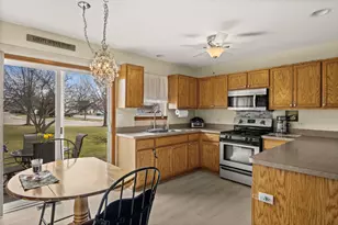 1146 Baccarrat Ct, Joliet, IL 60431 - Photo 9