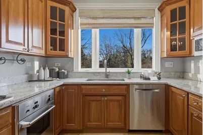 11361 W Plainfield Road, Indian Head Park, IL 60525 - Photo 17