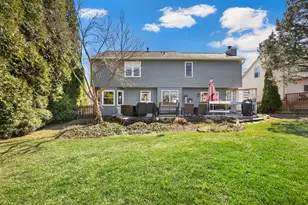 1932 Banks Dr, Elgin, IL 60123 - Photo 23