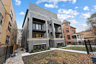 4706 N Malden St, Chicago, IL 60640 - Photo 1