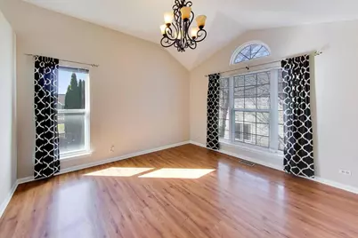 2014 Aspen Drive, Woodstock, IL 60098 - Photo 5