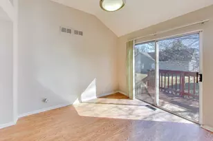 2014 Aspen Dr, Woodstock, IL 60098 - Photo 11