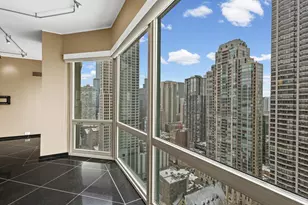 100 E Huron St, Chicago, IL 60611 - Photo 5