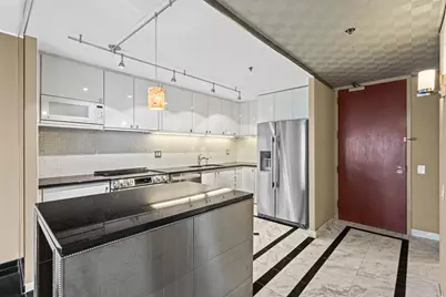 100 E Huron Street #2301, Chicago, IL 60611 - Photo 7