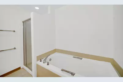 4782 Amber Circle, Hoffman Estates, IL 60192 - Photo 15