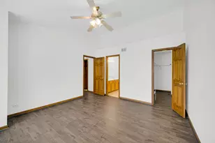 4782 Amber Cir, Hoffman Estates, IL 60192 - Photo 11